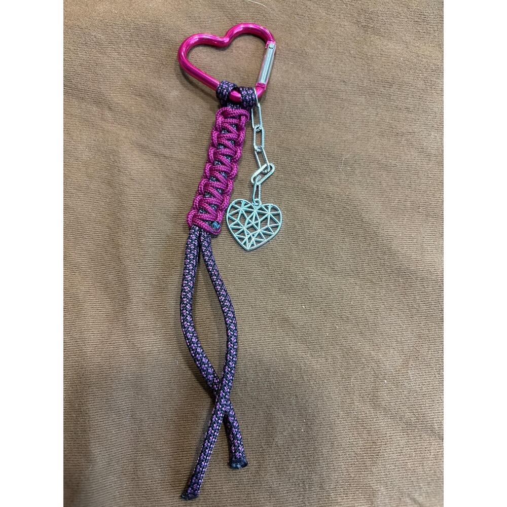 Fushia Heart Paracord Keychain - Picture 4 of 4